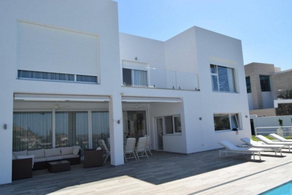 Sold: 4 Bedroom, 3 Bathroom Villa in La Quinta, Nueva Andalucia